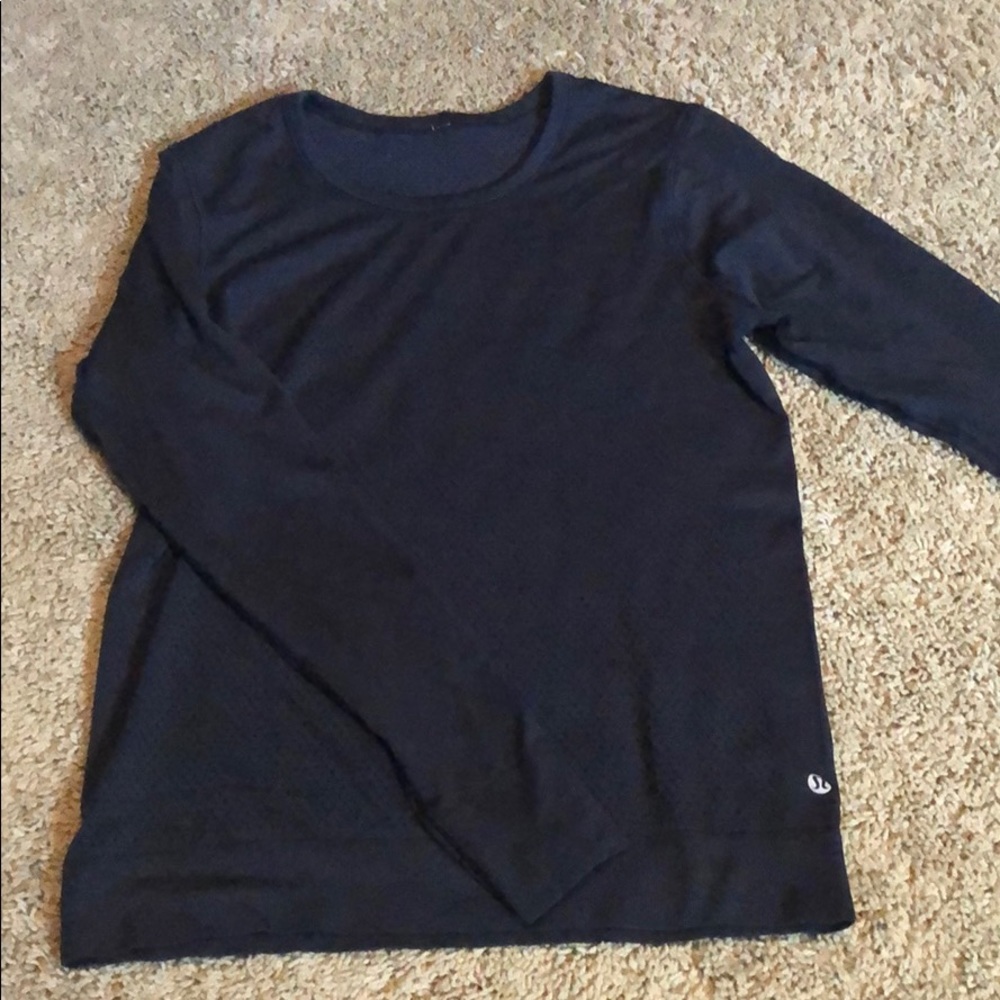 Like new lululemon workout long sleeve
